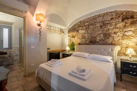 Dimoras | Stone Suites