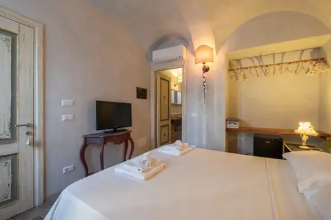 Dimoras | Stone Suites
