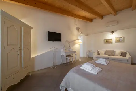 Dimoras | Boutique Rooms