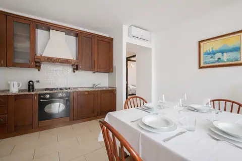 Dimoras | Appartamento 110mq | 3 Camere | Centro | Balcone | Parcheggio