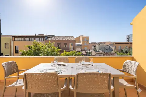 Dimoras | Appartamento 110mq | 3 Camere | Centro | Terrazza | Parcheggio